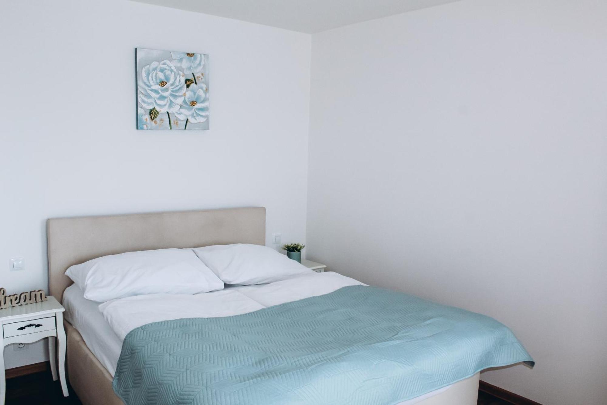 Sokolska Apartamento Praga Exterior foto