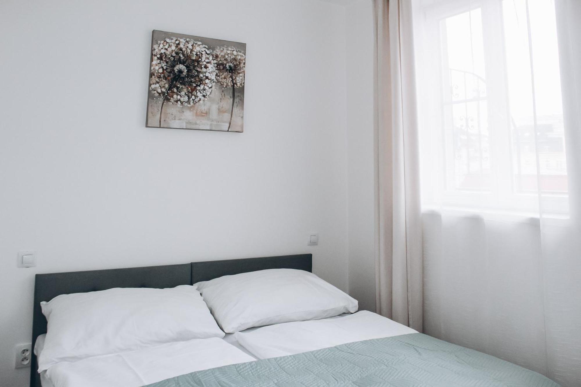 Sokolska Apartamento Praga Exterior foto