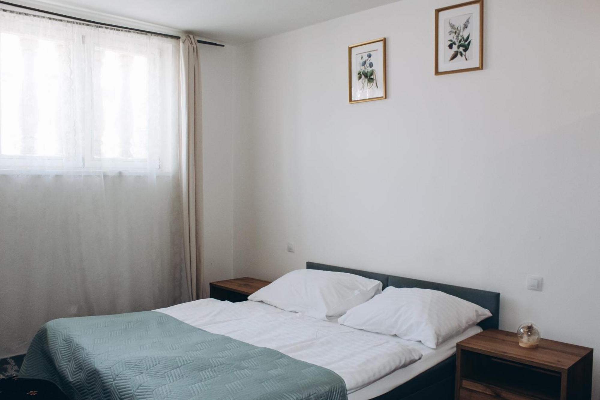 Sokolska Apartamento Praga Exterior foto