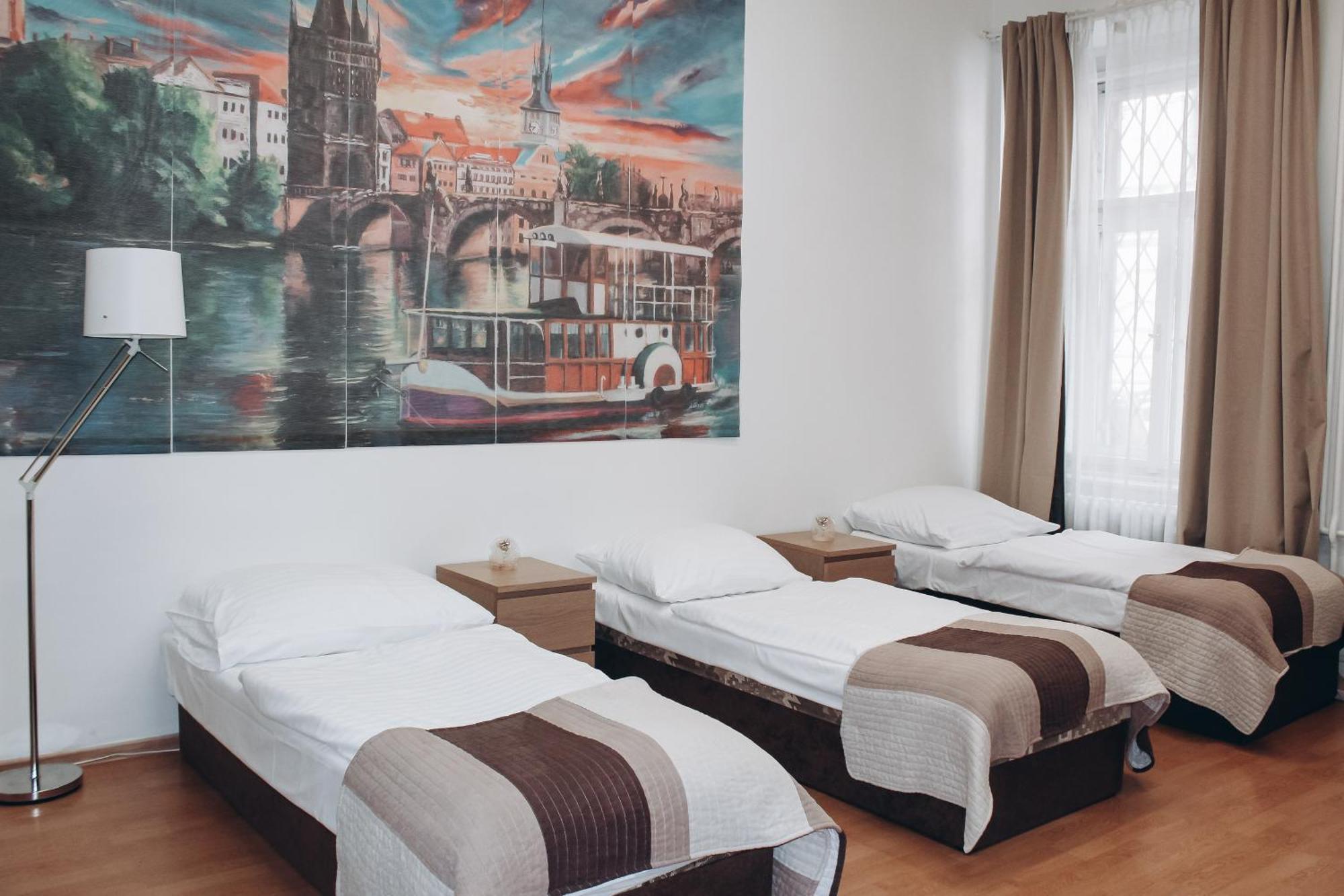 Sokolska Apartamento Praga Exterior foto