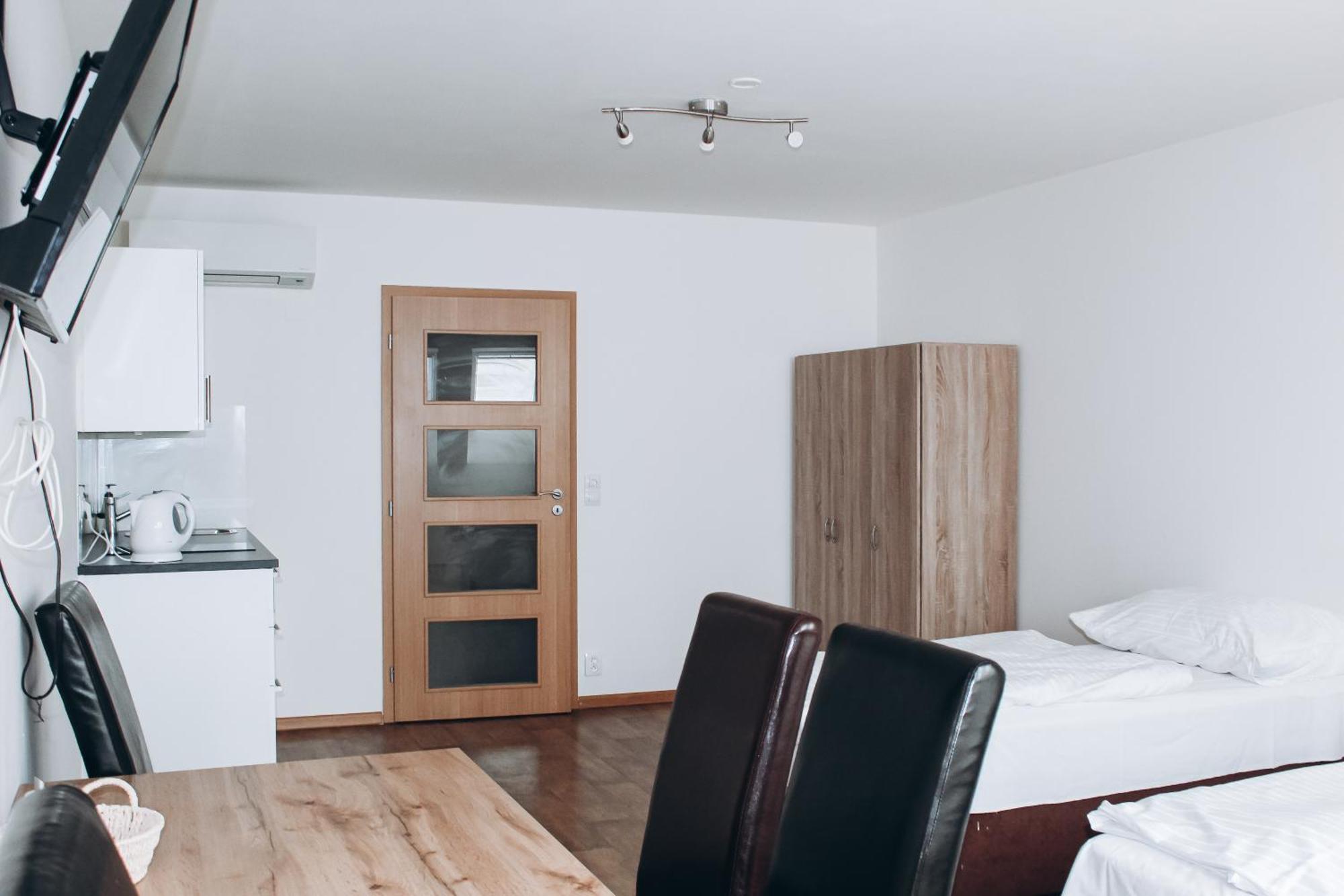 Sokolska Apartamento Praga Exterior foto