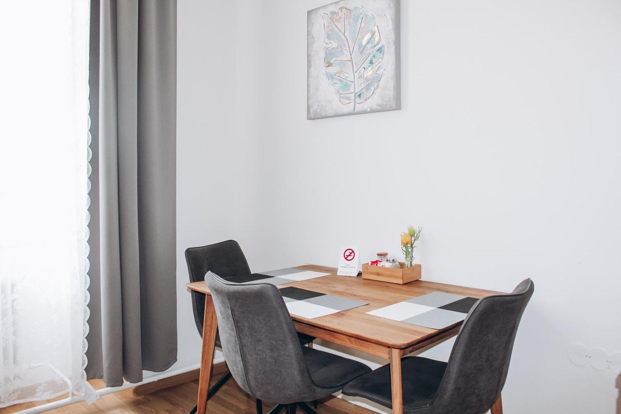 Sokolska Apartamento Praga Exterior foto
